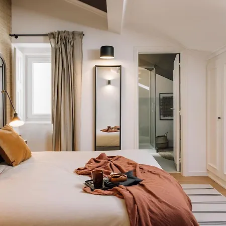 Adiri - 2 Bedrooms And Terrace In Bica Lisboa