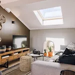 Adiri - 2 Bedrooms And Terrace In Bica