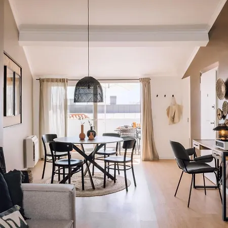 Adiri - 2 Bedrooms And Terrace In Bica * 리스본